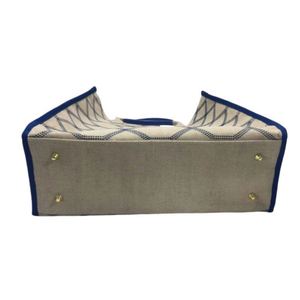 Sac fourre-tout en toile Lilalila, élégant et robuste, avec poignées et fond résistants, tendance et sans cruauté, noir et bleu - Product Image 3