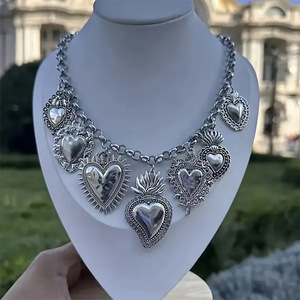 Collares y cadenas con colgante de corazón gótico sagrado <span class=keywords><strong>múltiple</strong></span> religioso retro, accesorios personalizados, de moda y de gama alta - Product Image 2