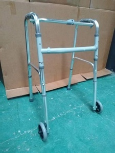 Andador Económico <span class=keywords><strong>de</strong></span> Acero Plegable <span class=keywords><strong>de</strong></span> 2 Ruedas con Altura Ajustable para Uso Clínico - Product Image 1