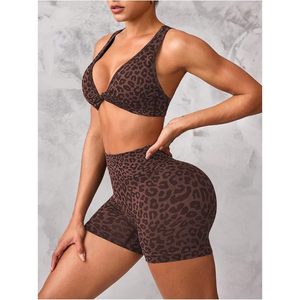 Ensemble de sport 2 pièces pour femme FOXA : soutien-gorge de sport imprimé léopard et short cycliste à bretelles croisées, taille haute, pour le yoga et l'entraînement - Product Image 6