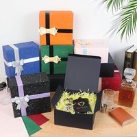 WANYAO Emballage de luxe personnalisé haut de gamme avec logo imprimé, écologique, recyclable, imperméable, en carton magnétique pour parfums, bijoux et cosmétiques