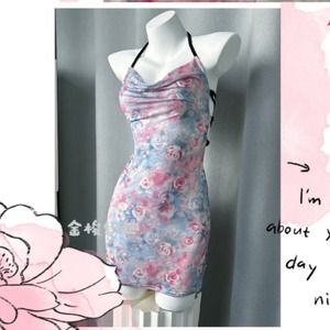 Vestido de Playa Ajustado con Estampado Floral, Cuello Halter Cruzado, Poliéster Elástico, Traje de Baño para Mujer 090 - Product Image 1