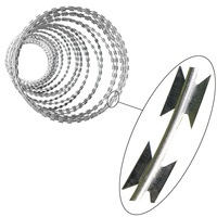 Maille de fil de fer barbelé soudée galvanisée de fil de rasoir d'anneau simple avec l'épine de lame en spirale pour la protection de prairie d'isolement de route