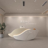Comptoir de réception en bois avec logo personnalisé, caisse enregistreuse, bureau commercial, salon de beauté