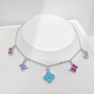 Bracelet personnalisé en argent sterling 925, forme de fleur, trèfle, pour femmes, été, pierre bleue, strass, chaîne à maillons. - Product Image 3