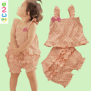 Conjuntos de Ropa para Bebés Niñas con Volantes y Diseño Chevron, Venta al Por Mayor - Product Image 1