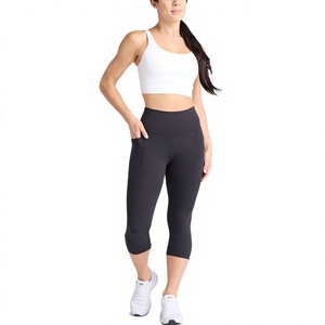 OEM Made Women's High Rise Capri Leggings Fitness Leggings Summer Quick Dry Breathable Polyester Elastane Plus Size with Pockets - Product Image 4