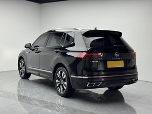 2023 para <span class=keywords><strong>TIGUAN</strong></span> L 2.0T 4WD LHD SUV Automático R18 Asientos de Cuero Coche Usado Bajo <span class=keywords><strong>Precio</strong></span> Euro VI Cámara Trasera 360° Interior Oscuro - Product Image 5