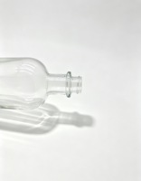 Bouteille en verre transparente mate de luxe, droite, 500/700/750 ml, avec bouchon en liège pour gin, vin de fruits, logo personnalisé