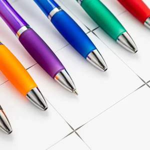 Penne promozionali colorate Twist-Action divertenti con Logo personalizzato per accattivanti omaggi del marchio - Product Image 4