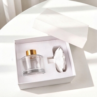 Diffuseur de parfum d'ambiance en céramique et porcelaine, motif floral, pour aromathérapie à domicile, avec huiles essentielles et bâtonnets parfumés – Cadeau de luxe