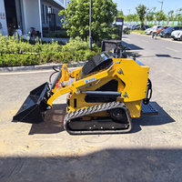 T460 Compact Tracked Skid Steer Mini Digger 0.1m3 Bucket 1120kg 4.5KN Kekuatan Pelepas 1404mm Tinggi Pengeluaran Material EPA5
