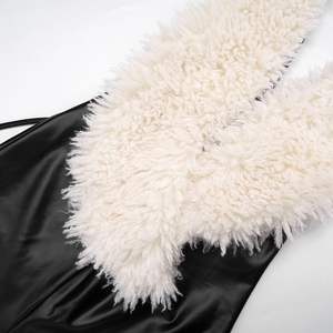 Combinaison Femme Personnalisée 2026 – Halter Sans Manches, Moulante en Satin avec Col en Fourrure, Tenue de Soirée Taille Haute pour Club - Product Image 1