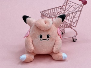 Porte-clés Pikachu <span class=keywords><strong>Pokémon</strong></span> en peluche multicolore de 4 pouces, mignon et doux, style anime, jouet kawaii pour <span class=keywords><strong>cartable</strong></span> et sac à dos - Product Image 4