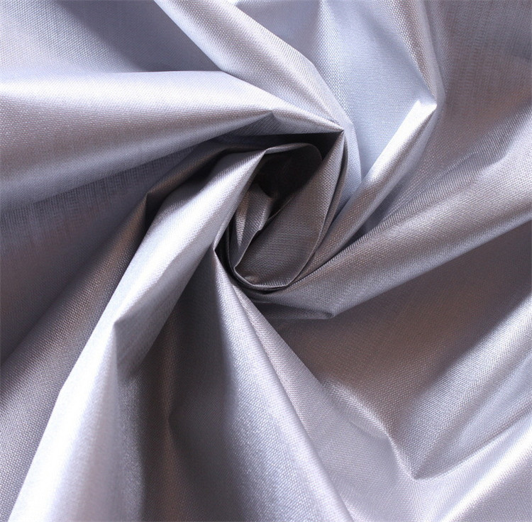 Оптовая продажа с завода, полиэстер 170t 190t, водонепроницаемая тафта с серебряным покрытием для автомобильного покрытия