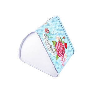 Contenedor <span class=keywords><strong>de</strong></span> latas en forma <span class=keywords><strong>de</strong></span> abanico personalizado Cajas <span class=keywords><strong>de</strong></span> hojalata triangulares Regalo Chocolate Candy Packaging Can Triangle Fan Shaped Metal Tin Box - Product Image 4