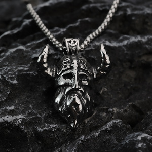 Collar con Colgante de Acero Inoxidable de Guerrero Vikingo Nórdico, Regalo para Hombre, Diseño de Rostro, Estilo Geométrico Asimétrico - Product Image 1