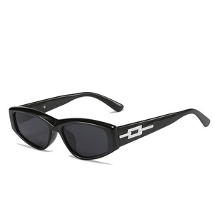 Gafas de Sol Irregulares Qianai para Mujer, Protección UV400, Montura de PC, Tipo 3 Lentes, Estilo Urbano Moderno - Product Image 4