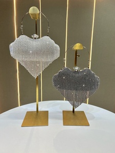 Pochette <span class=keywords><strong>à</strong></span> franges en cristal 2026 pour femme, sac de soirée élégant <span class=keywords><strong>à</strong></span> pompons, sac <span class=keywords><strong>à</strong></span> chaîne orné de diamants, sac <span class=keywords><strong>à</strong></span> main perlé et orné de strass - Product Image 2