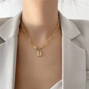 Personalized Gold Plated Chunky Paper Clip Choker Necklace Women Hypoallergenic Punk Stainless Steel Padlock Pendant Necklace