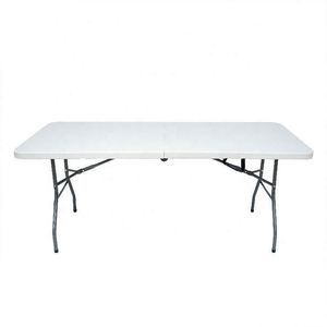 Tables pliantes de fête de haute qualité en gros, réglables, 6 pieds, 8 pieds, rectangulaires, en plastique HDPE, avec cadre métallique, portables, pour usage extérieur, personnalisables - Product Image 4