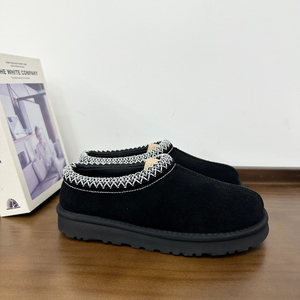 Pantofole invernali da <span class=keywords><strong>donna</strong></span> in lana e pelliccia <span class=keywords><strong>di</strong></span> pecora integrate con logo a U, <span class=keywords><strong>di</strong></span> alta qualità, OEM&ODM - Product Image 4