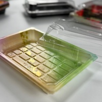 Boîtes rectangulaires jetables en PET avec couvercles transparents - Logo/design graphique personnalisable, épaisseur sur mesure, usage industriel alimentaire