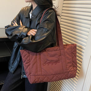 Bolsa de Mano Acolchada Personalizada Unisex, con Cierre, Correa de Hombro, Oxford Casual, Suave, Impermeable, Ligera, de Gran Capacidad - Product Image 5