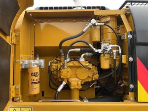 Nouvelle Arrivée : Excavatrice Hydraulique 323, Capacité 23 Tonnes, Moteur, Pompe, Boîte de Vitesses, 95% Neuve, Originale Japonaise, Certifiée CE EPA, En Vente - Product Image 5