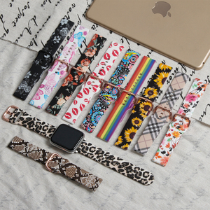 Bracelet de <span class=keywords><strong>montre</strong></span> de luxe en silicone personnalisé 20mm 22mm Impressions universelles pour Smartwatch Sport respirant pour hommes - Product Image 5