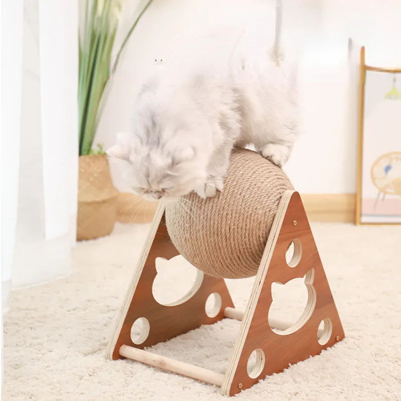 Cat Coçar Board Bola De Madeira Gato Moagem Garra Mão Envolvido Sisal Rope Gato pena brinquedo