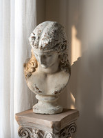 Statuette Vénus en résine vintage française européenne, sculpture artisanale vieillie, ornement décoratif pour salon et entrée