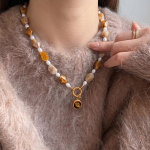 Collana Girocollo Vintage con Perle di Turchese e Conchiglie Naturali Placcata Oro 18K, Chiusura a T in Acciaio Inossidabile, Stile Bohemien - Product Image 3