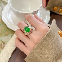 Bague Rétro Chrétienne en Alliage avec Zircon Uni de Simulation Avancée 2026, Pierre 10*12, Changement de Couleur sous Lampe Fluorescente, Effet Influenceur