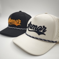 Casquette 5 panneaux en polyester Dobby personnalisée, résistante à l'eau, motif léopard à pois, style sportif urbain, broderie main, découpe laser perforée, modèle courant