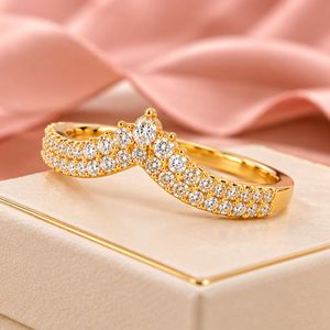 Bague élégante en or 14 carats en forme de V avec diamants, légère et tendance, pour un usage quotidien, bague Wishbone, bijoux fins à la mode pour femmes - Product Image 1