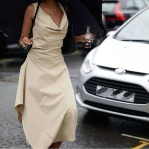 เดรสยาวปานกลางทรงสวยหรูสไตล์ใหม่สำหรับฤดูร้อน คอเสื้อแบบจับจีบ ผ่าข้าง ทรงเข้ารูป เปิดหลัง เหมาะสำหรับงานปาร์ตี้ - Product Image 2