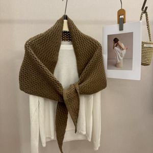 Chal <span class=keywords><strong>de</strong></span> punto calado <span class=keywords><strong>para</strong></span> mujer, estilo francés chic, elegante, suave y cálido, <span class=keywords><strong>para</strong></span> otoño e invierno, uso diario - Product Image 4