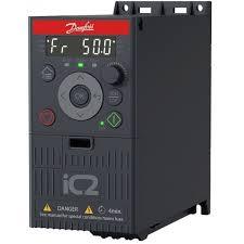 Variateur de fréquence (VFD) biphasé 380-480V AC 1,5kW pour équipement industriel et compresseur, modèle IC2-30FA3N04-03A7E20F4, avec protection IP20 - Product Image 3