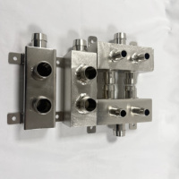 Bloc de refroidissement d'eau en acier inoxydable SS316 anti-corrosion à 4 sorties pour serveur, CPU, GPU, alimentation électrique, nouvelle énergie, stockage d'énergie