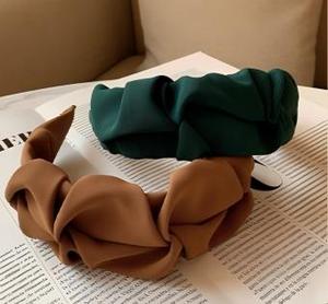 Serre-tête plissé en tissu à large bord, style coréen et français, élégant, couleur unie, simple et polyvalent, ne tire pas sur les <span class=keywords><strong>cheveux</strong></span> - Product Image 2