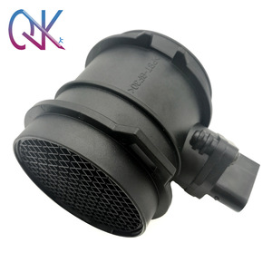 Débitmètre d'air 70 mm de diamètre intérieur pour capteur MAF Mercedes-Benz, transmission automatique 12 V - Product Image 1