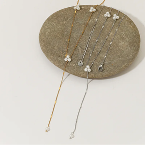 Venta al por mayor de joyería de estilo moderno dulce artístico pétalo 304 Acero inoxidable 16K chapado en oro blanco chapado en oro colgante collar - Product Image 2