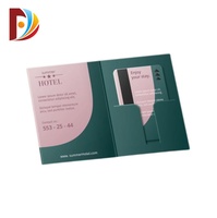 Service d'impression personnalisée de cartes et de pochettes d'hôtel avec impression offset sur papier couché, conception de marque/logo personnalisée, pelliculage brillant/mat