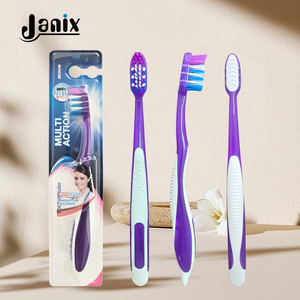 Cepillo de Dientes de Cerdas Suaves, Paquete de 4, Cuidado de las Encías, Set Familiar para Suministro al por Menor en Supermercados - Product Image 1