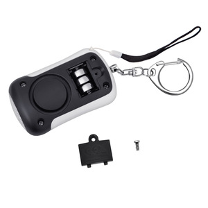Porte-clés d'autodéfense à haut niveau sonore avec lampe de poche pour femmes âgées et dispositif d'urgence pour enfants - Product Image 3