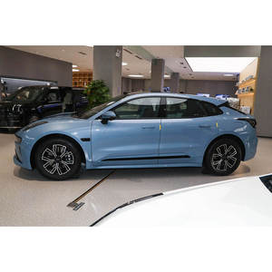 Zeekr 001 Véhicule à énergies nouvelles Véhicule électrique cinq places pour adultes avec une excellente autonomie et une recharge Fabriqué en Chine - Product Image 5