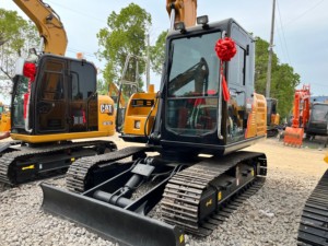 รถขุดไฮดรอลิกแบบตีนตะขาบ Sany SY95C มือสอง ปี 2024 เครื่องยนต์มิตซูบิชิ พร้อม PLC แบริ่ง เกียร์ปั๊ม มอเตอร์ และเกียร์บ็อกซ์ 7 ตัน ลดราคาพิเศษ - Product Image 6