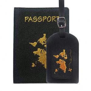 Ensemble de porte-passeport et étiquette de bagage en cuir PU avec logo doré personnalisé en usine - Product Image 6