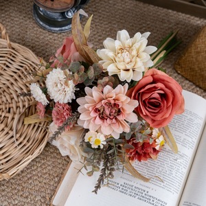 Bouquet de fleurs artificielles Geli Flower Journal en tissu tissé plastique pour mariage et décoration intérieure CF01449 - Product Image 3